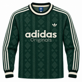 Buzo tejido verde oscuro de Adidas Originals con rombos y letras crema al frente