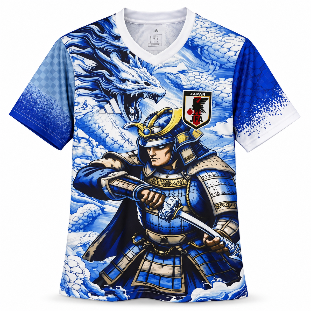 Camiseta de Japón con un samurái de armadura azul con su espada y un dragón entre las olas