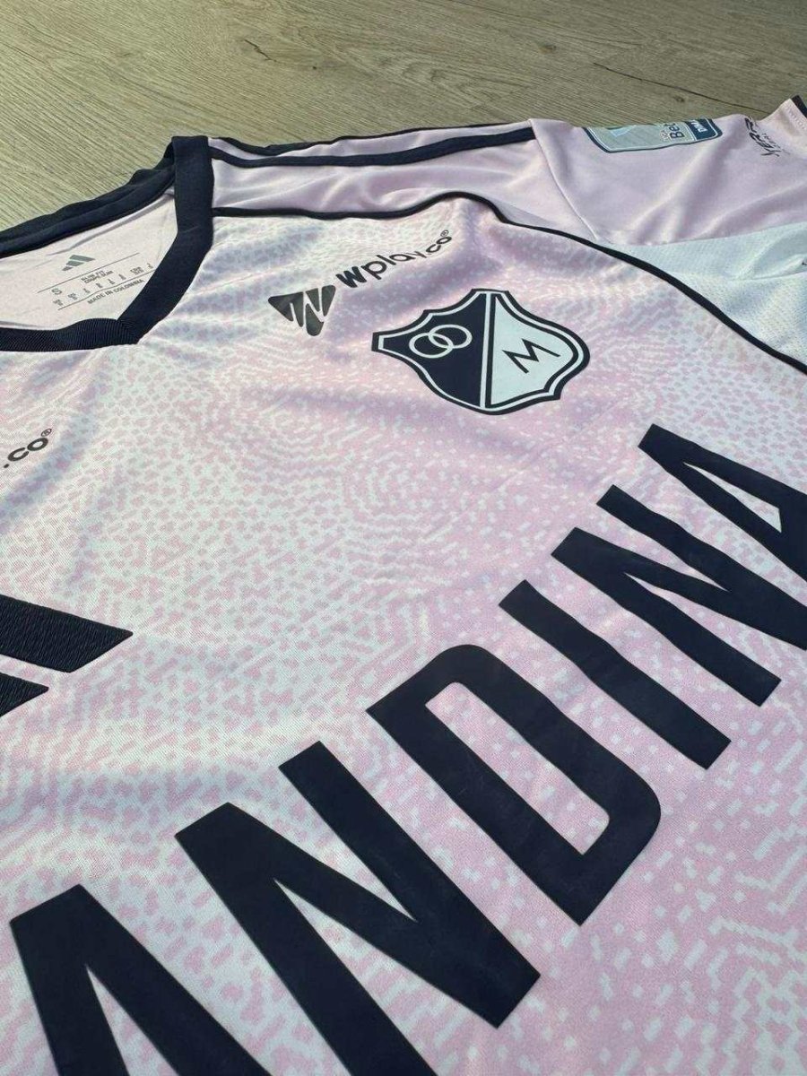 Camiseta Millonarios 2025 Millonarios Rosada | Velocity Savage