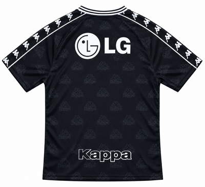 Back of the black América de Cali 2001 retro jersey with LG at the top and Kappa at the bottom
