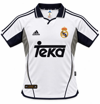 Camisa retrô do Real Madrid 2000/01 de perto, com os painéis cinza nas laterais
