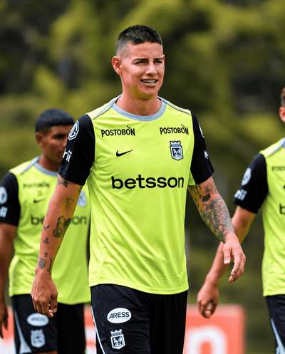 conjunto entrenamiento Atlético Nacional camiseta y pantaloneta termosellado