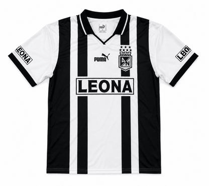 Camiseta Atlético Nacional Retro Puma blanca y negra