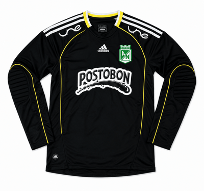 Camiseta Manga Larga Gaston Pezzuti Retro Nacional Negro