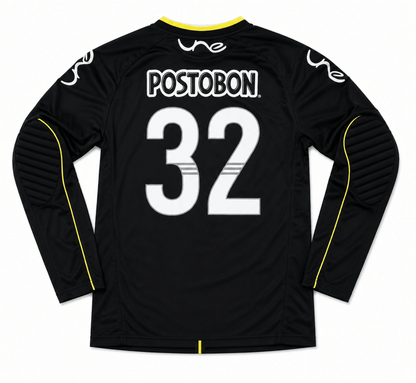 Camiseta Manga Larga Gaston Pezzuti Retro Nacional Negro