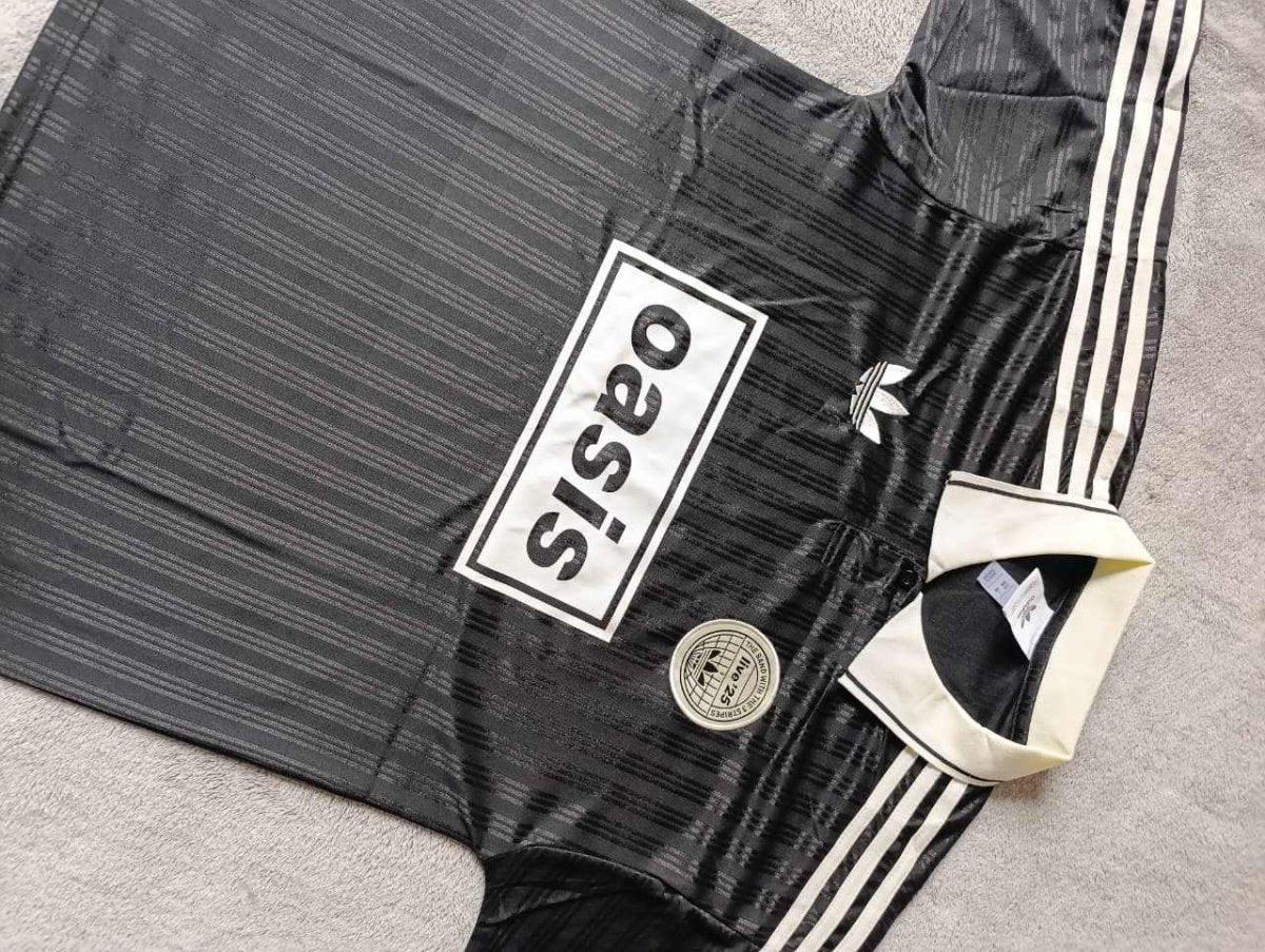 Camiseta Oasis X Adidas Tour 3 Rayas | Velocity Savage