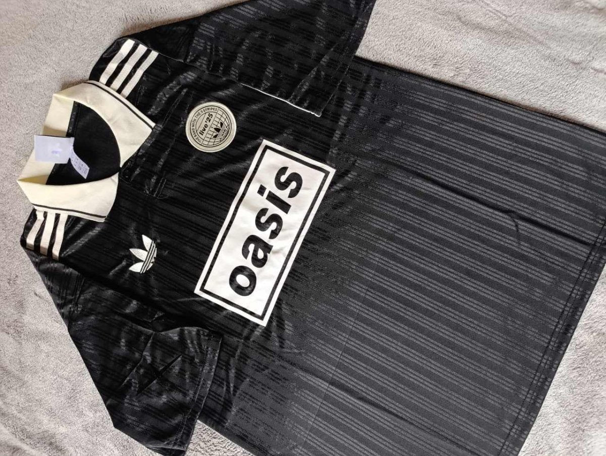 Camiseta Oasis X Adidas Tour 3 Rayas | Velocity Savage