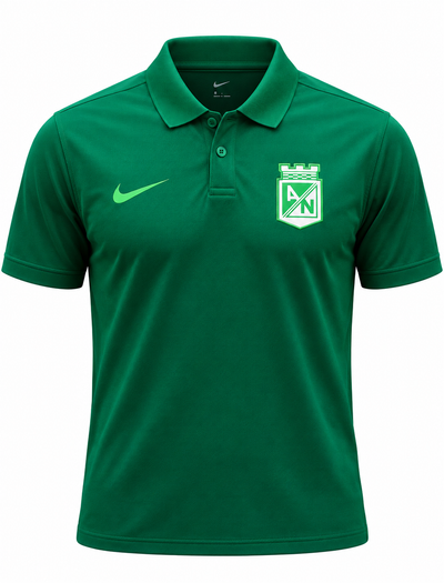 Camiseta Polo Atlético Nacional, foto de estudio en fondo blanco