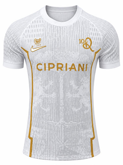 Frente da camisa branca do Ravenna FC de Ronaldinho pela Cipriani, com CIPRIANI em dourado no peito e frisos dourados nas laterais
