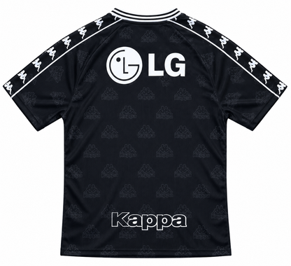 Back of the black América de Cali 2001 retro jersey with LG at the top and Kappa at the bottom