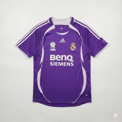 Camiseta Retro Real Madrid Visitante 2006/07 Versión Jugador y Fan - Calidad 1:1 | Velocity Savage