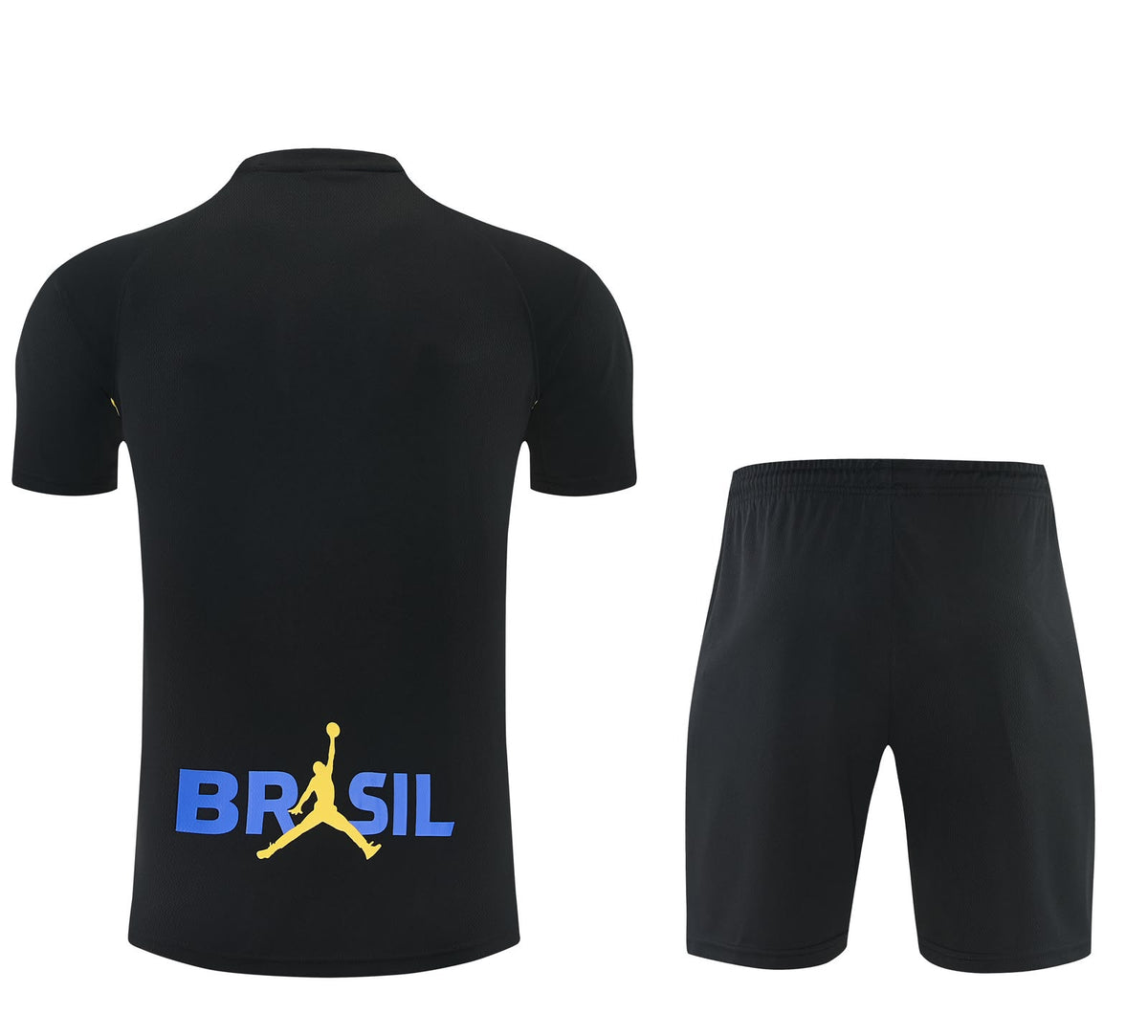 Espalda de la camiseta negra de Brasil con BRASIL en azul y el logo de Jordan