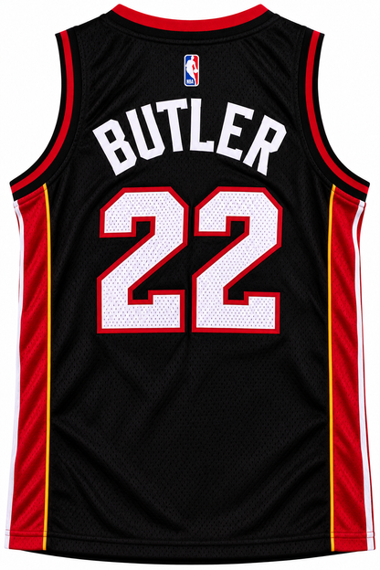 Costas da regata preta do Miami Heat com BUTLER e o 22