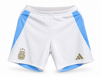 Calção branco e celeste da Argentina com painéis celestes e escudo dourado, escudo e o logo da Adidas