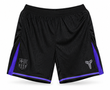 Calção preto e roxo do Barcelona com painéis roxos e logo do Kobe, escudo e o logo da Nike