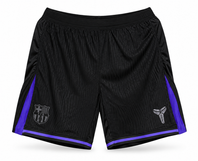 Calção preto e roxo do Barcelona com painéis roxos e logo do Kobe, escudo e o logo da Nike