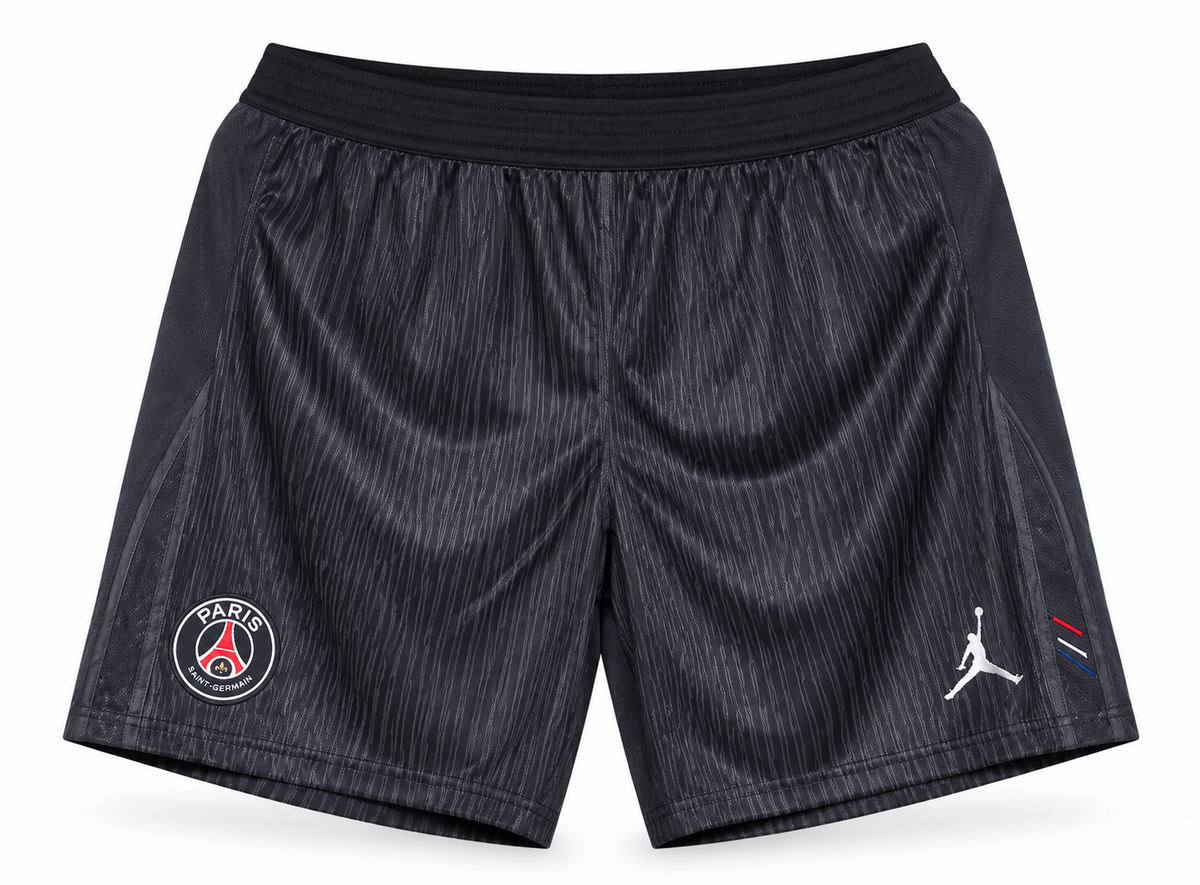 Pantaloneta negra del PSG con textura en franjas, escudo y el logo de Jordan